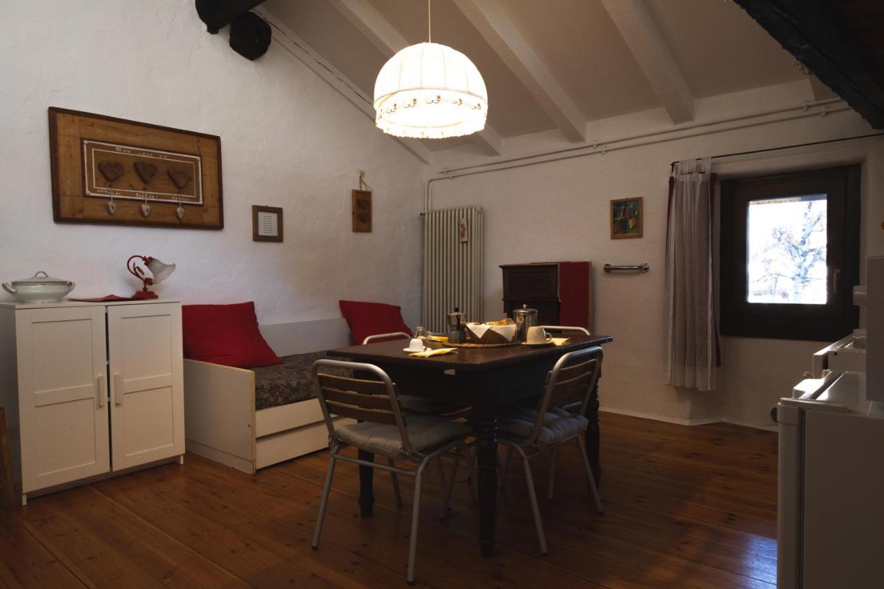 Apartamento Cascina Des Religieuses Aosta Exterior foto